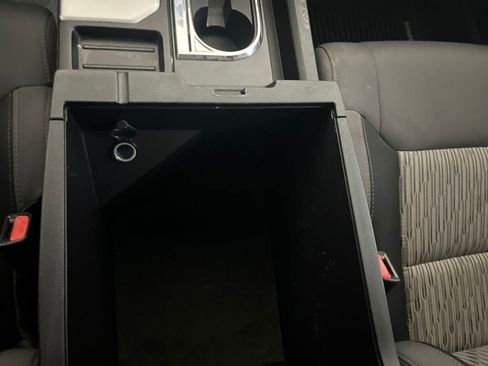 Used 2016 Toyota Tundra SR5 image 69