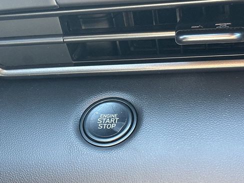 New 2025 Hyundai Elantra Sport image 30