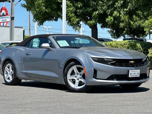 Used 2023 Chevrolet Camaro LT RWD image 3