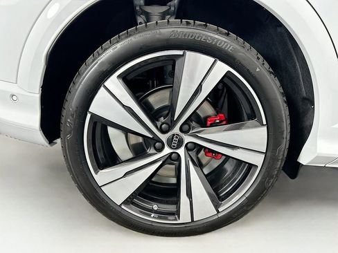 New 2025 Audi SQ5 Premium Plus image 32