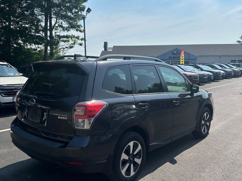 Used 2018 Subaru Forester 2.5i Premium AWD/4WD image 5