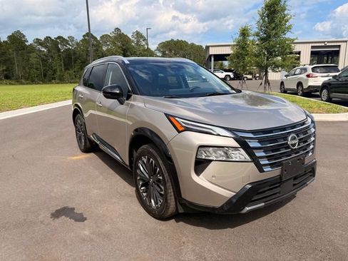 Used 2026 Nissan Rogue Platinum w/ Platinum Premium Package AWD/4WD image 14