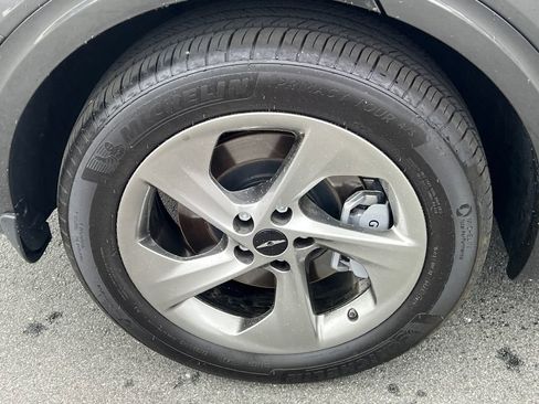 Used 2026 Genesis GV70 2.5T Advanced image 17