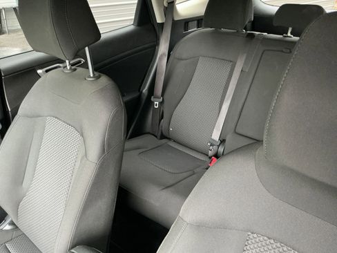Used 2025 Kia Sportage LX FWD image 34