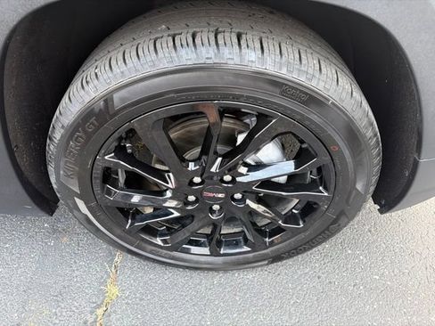 Certified 2024 GMC Terrain SLT w/ Elevation Edition FWD image 7