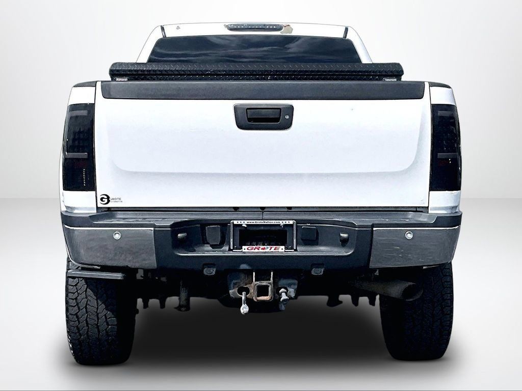 Used 2014 GMC Sierra 2500 SLE w/ SLE Preferred Package AWD/4WD image 4