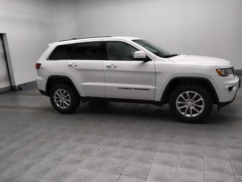 Used 2022 Jeep Grand Cherokee Laredo E AWD/4WD image 11