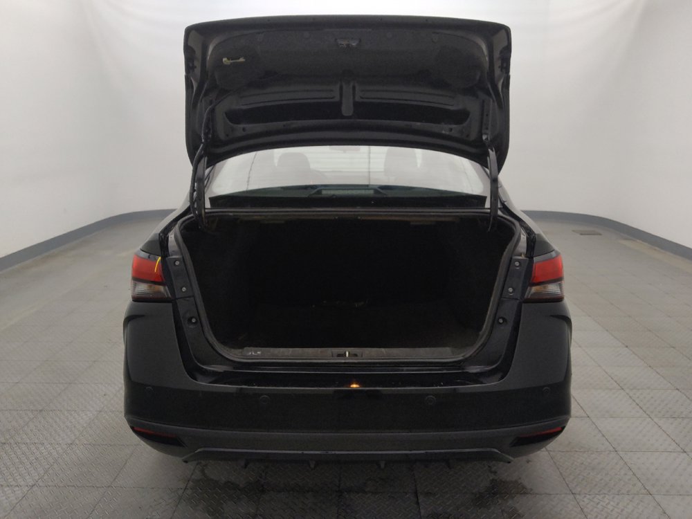 Used 2023 Nissan Versa SV FWD image 29