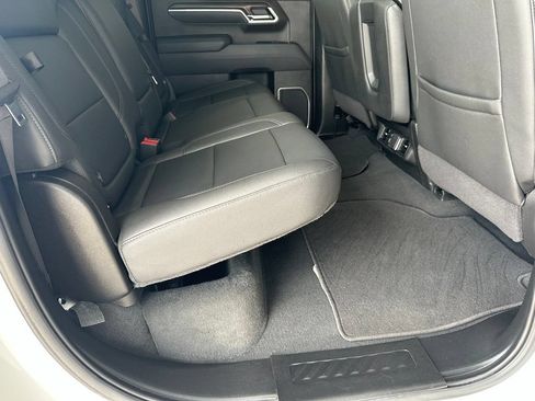 Used 2025 GMC Sierra 1500 SLT RWD image 35