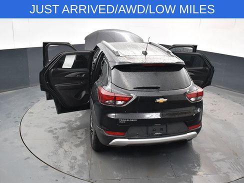 Used 2025 Chevrolet TrailBlazer LT w/ Driver Confidence Package image 22
