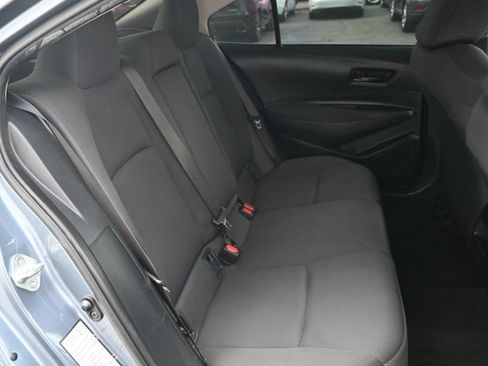 Used 2022 Toyota Corolla LE FWD image 16