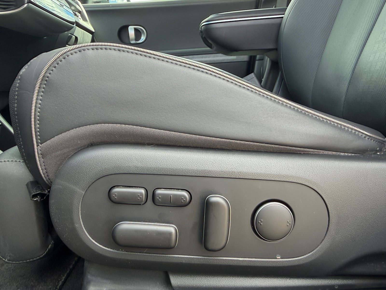 Certified 2024 Hyundai Ioniq 5 Limited AWD/4WD image 14