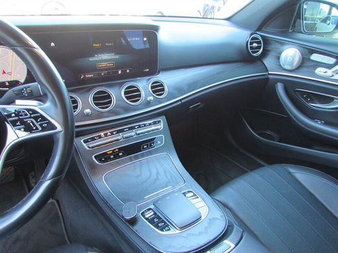 Used 2021 Mercedes-Benz E 350 Sedan image 17