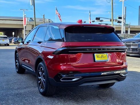 New 2026 Lincoln Nautilus Premier image 6