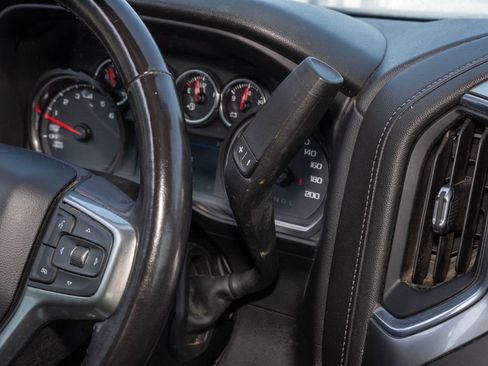 Used 2021 Chevrolet Silverado 1500 LT Trail Boss w/ Convenience Package II AWD/4WD image 24