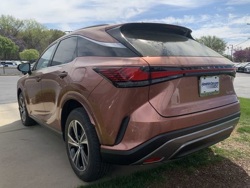 Used 2025 Lexus RX 350 Premium w/ Accessory Package (Z1) image 8