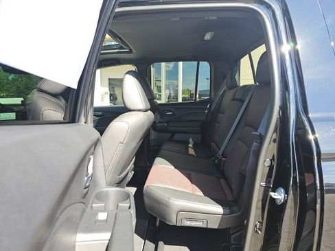 New 2026 Honda Ridgeline Black Edition image 10