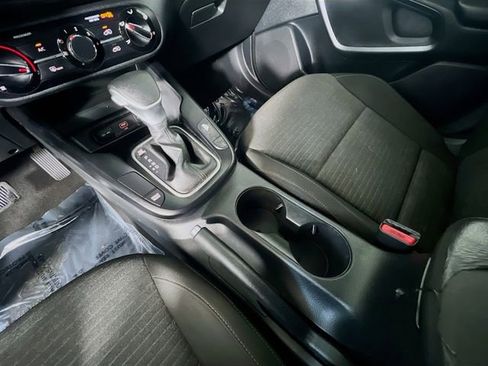 Used 2021 Kia Soul S image 25