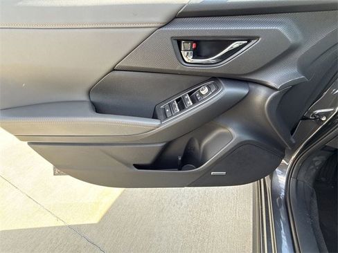 New 2025 Subaru Crosstrek 2.5i Limited w/ Crosstrek Mirror Package image 13