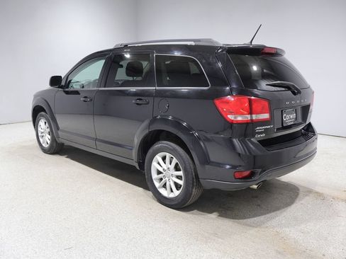 Used 2016 Dodge Journey SXT w/ Comfort/Convenience Group AWD/4WD image 4