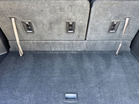 Used 2025 Chevrolet Traverse Z71 image 18