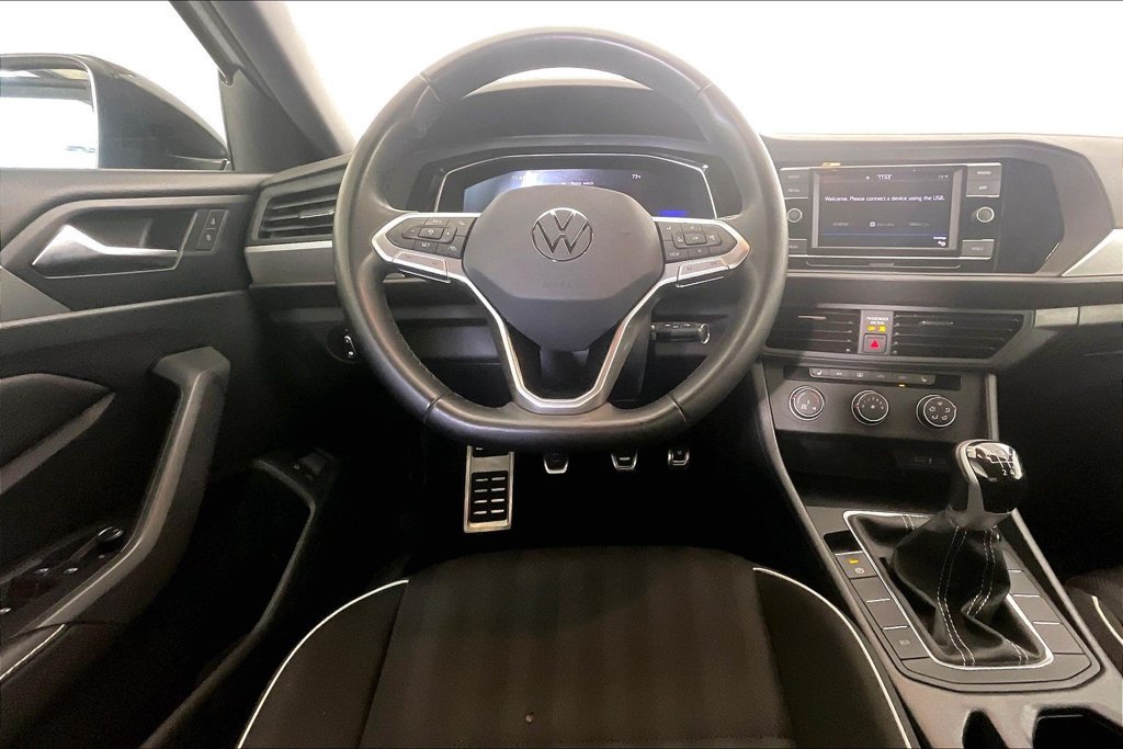 Used 2024 Volkswagen Jetta Sport FWD image 6