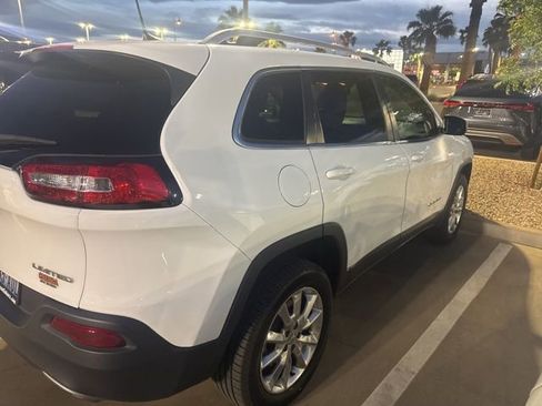 Used 2016 Jeep Cherokee Limited image 3