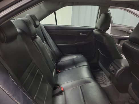 Used 2015 Toyota Camry XLE FWD image 32