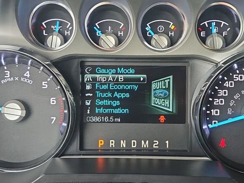 Used 2015 Ford F250 Lariat w/ Camper Package image 13