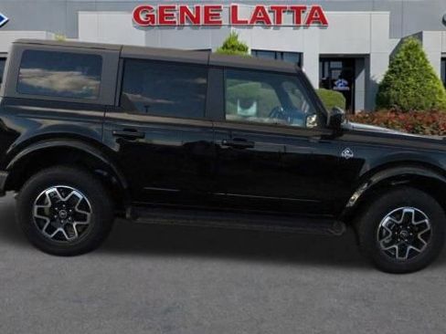 New 2025 Ford Bronco Outer Banks image 9