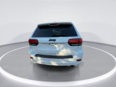 Used 2019 Jeep Grand Cherokee Altitude image 7