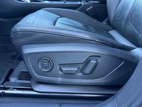 Used 2020 Audi Q3 2.0T Premium Plus w/ Premium Plus Package image 14