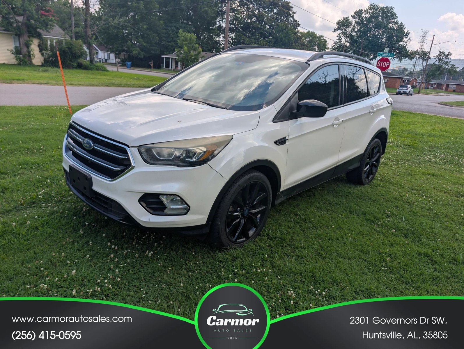 Used 2017 Ford Escape SE w/ Equipment Group 201A FWD image 1