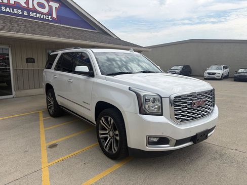 Used 2018 GMC Yukon Denali w/ Denali Ultimate Package AWD/4WD image 9
