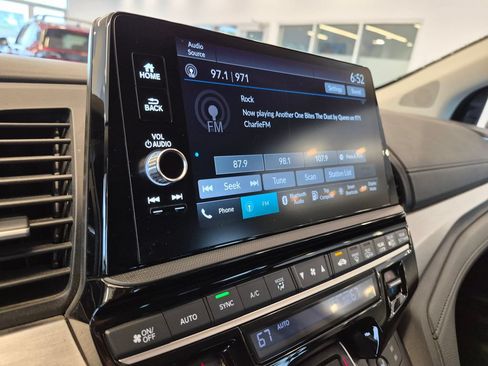 Used 2025 Honda Odyssey EX-L image 20