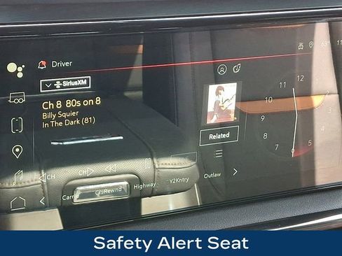 Used 2025 GMC Sierra 2500 AT4 image 21