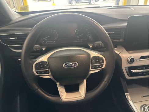 Certified 2024 Ford Explorer XLT w/ Equipment Group 202A AWD/4WD image 15