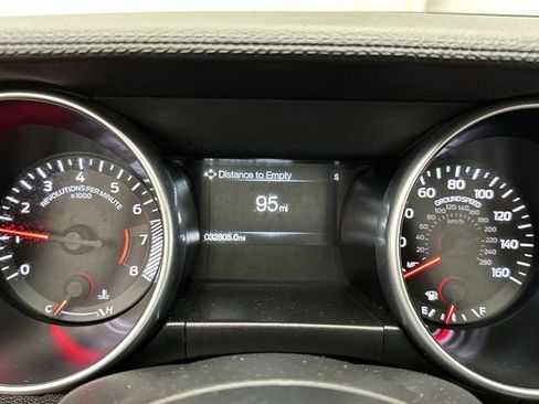 Used 2022 Ford Mustang Coupe RWD image 15