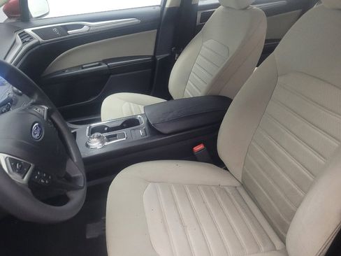 Used 2020 Ford Fusion S FWD image 17