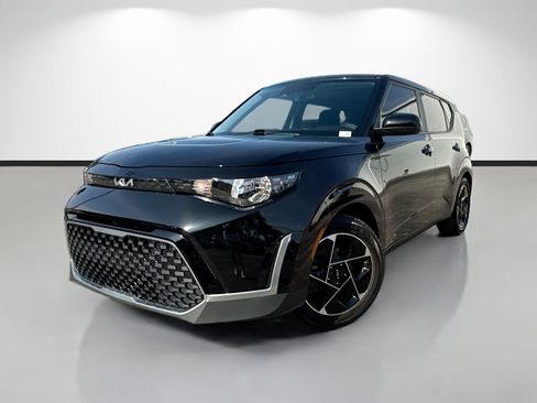 Used 2023 Kia Soul EX FWD image 1