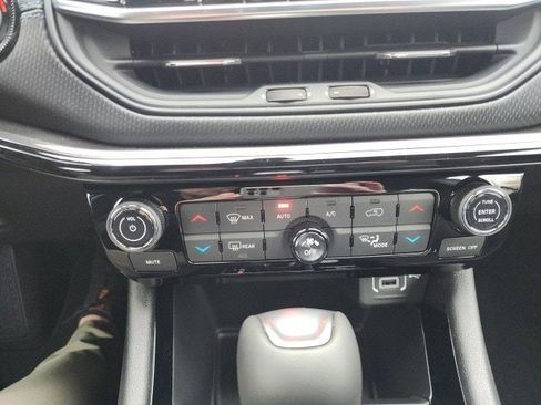 New 2026 Jeep Compass Limited image 6