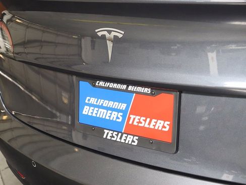 Used 2023 Tesla Model 3 Standard Range image 11