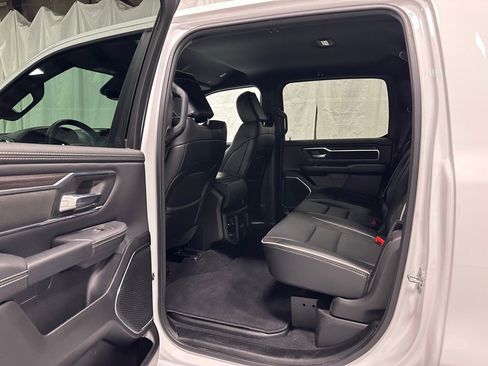 Used 2025 RAM 1500 Laramie image 41