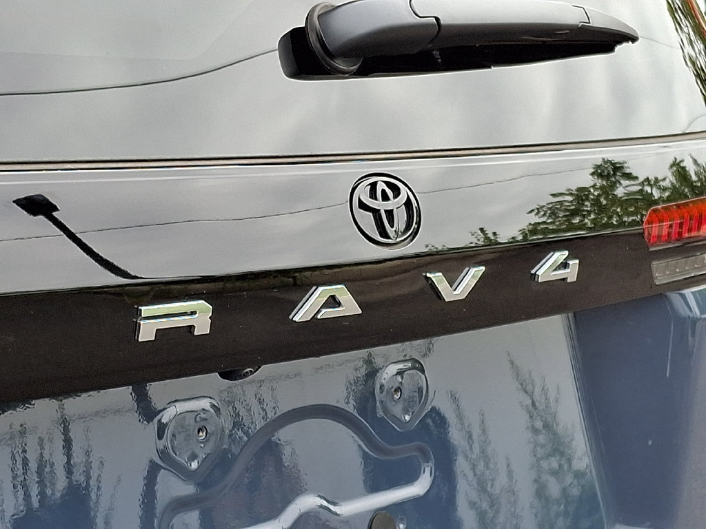 Used 2026 Toyota RAV4 SE AWD/4WD image 32