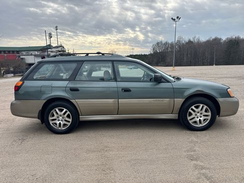 Used 2000 Subaru Outback Wagon image 5