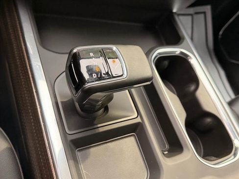 Used 2025 Chevrolet Silverado 1500 LT Trail Boss w/ Convenience Package II image 23