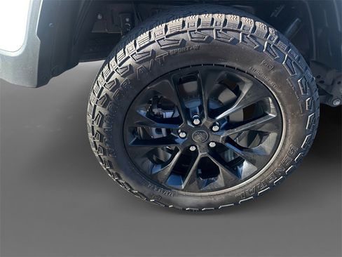 Certified 2024 Jeep Gladiator Sport image 10