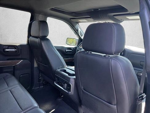 Used 2021 Chevrolet Silverado 1500 High Country image 22