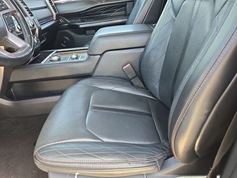 Used 2020 Ford Expedition Platinum AWD/4WD image 14