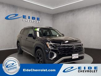Used 2024 Volkswagen Atlas Peak Edition SEL AWD/4WD video 1